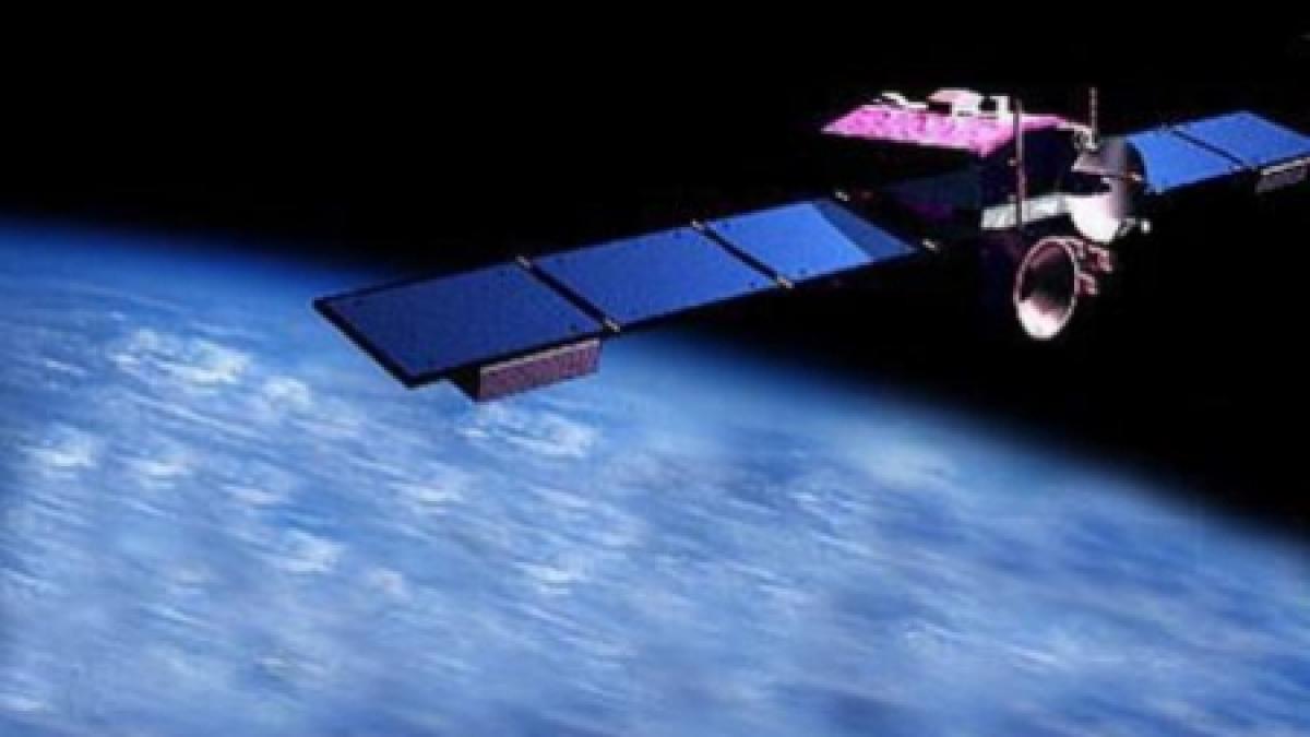 Satelitul se va prăbuşi în Italia. Aparatul are peste şase tone şi zece metri lungime