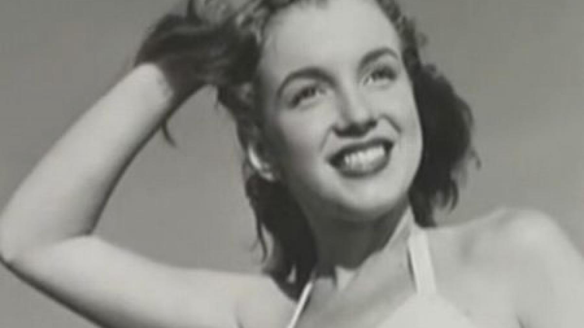 Poze de la prima şedinţă foto cu Marilyn Monroe, scoase la licitaţie