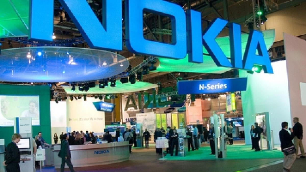 Nokia sterge cu buretele 5% din exporturi si 2.000 de locuri de munca, dar pleaca din Romania cu un profit minim de 35 mil. euro. Cum isi impart vina statul si Nokia