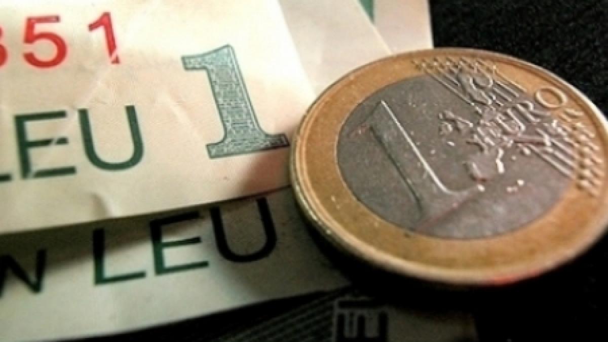 Euro contiună să scadă în raport cu leul. Vezi cursul BNR