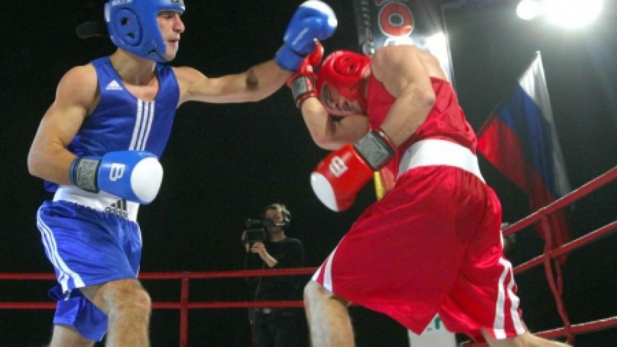 Bogdan Juratoni şi-a asigurat medalia de bronz la Campionatele Mondiale de box