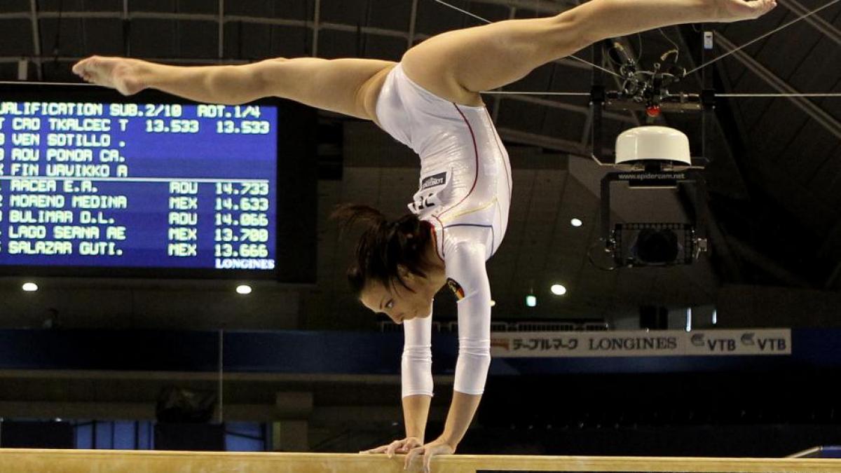 România este pe primul loc în clasamentul provizoriu la Campionatele Mondiale de gimnastică