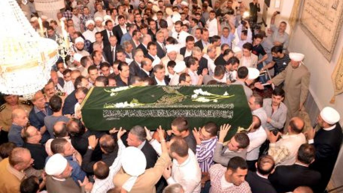 O persoană ucisă şi alte trei rănite la funeraliile unui lider de opoziţie din Siria 