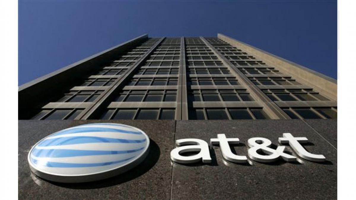 AT&amp;T a vândut 200.000 de modele iPhone 4S în 12 ore de la lansare