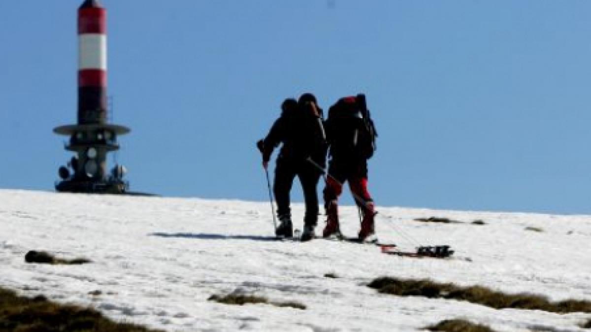 Risc de avalanşă în Munţii Bucegi, în urma ninsorii din ultimele ore 