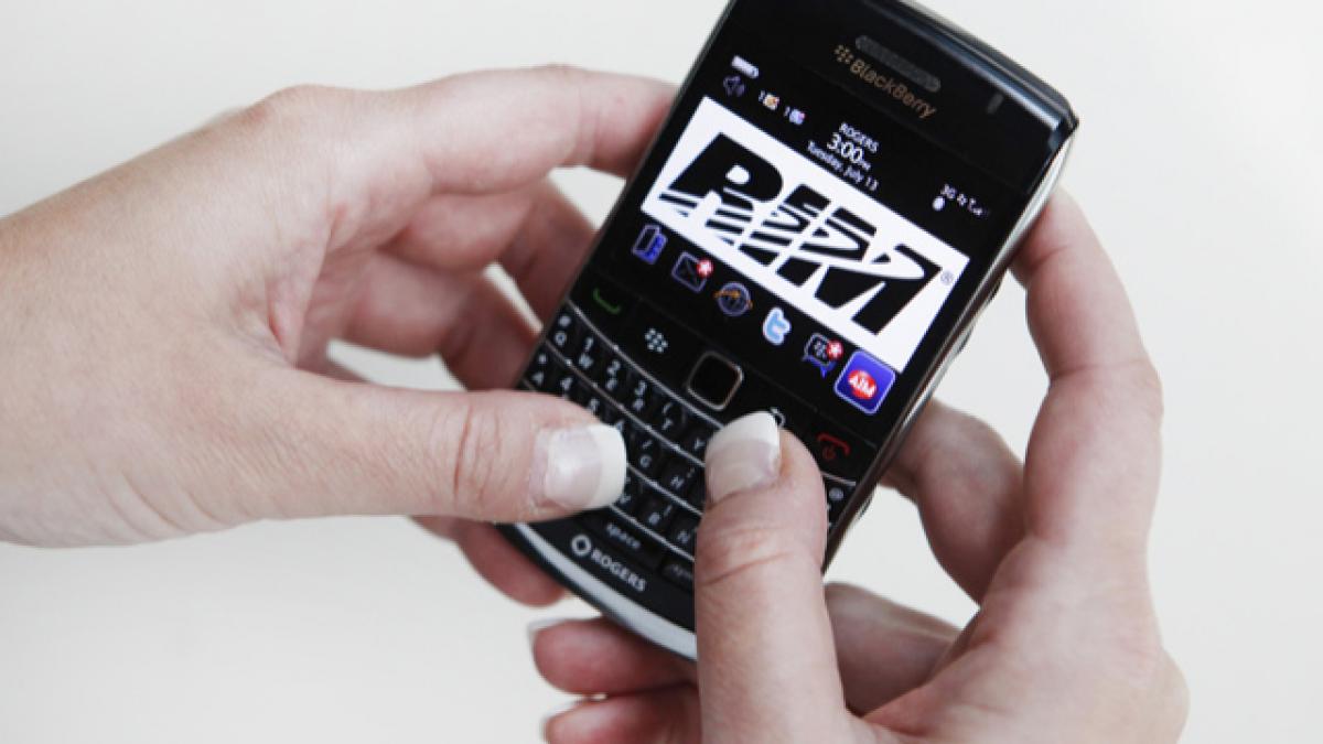 Serviciile BlackBerry, inaccesibile pentru a treia zi consecutiv. RIM susţine că problema se rezolvă