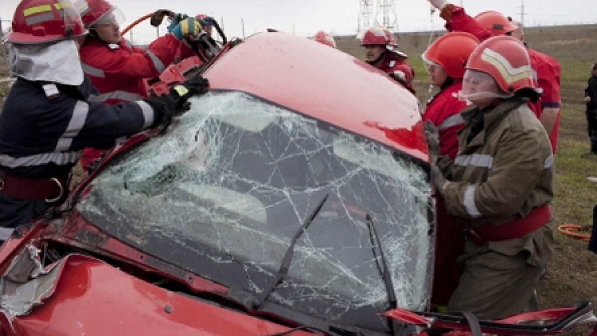 Accident grav pe DN1, la ieşirea din Sibiu: Trei oameni au murit