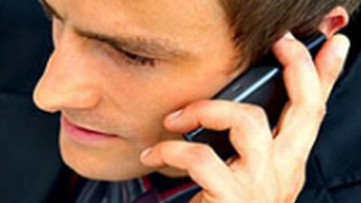 Un afacerist s-a sinucis chiar în timp ce vorbea la telefon cu fiul său