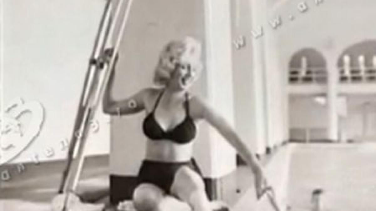 Marilyn Monroe, în cârje. Fotografii nemaivăzute cu frumoasa actriţă