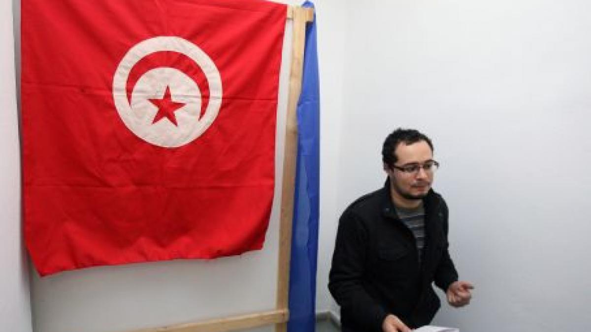 Tunisia, prima ţară din &quot;primăvara arabă&quot;, se pregăteşte pentru primul vot democratic din istorie