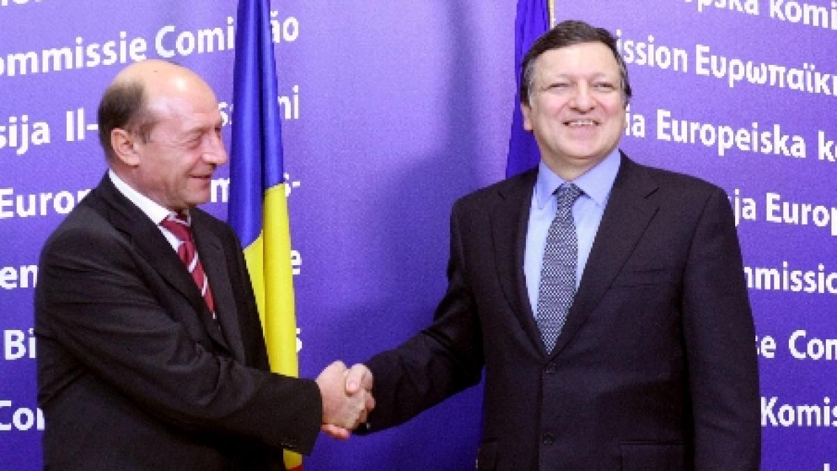 Băsescu: Mă întâlnesc marţi cu Barroso pentru o discuţie despre fondurile europene