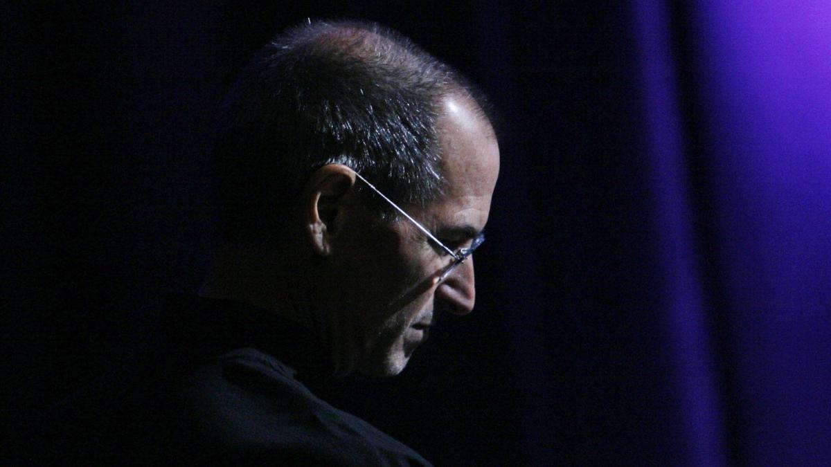 Ce a rostit Steve Jobs înainte să îmbrăţişeze moartea. Cuvintele care au impresionat lumea