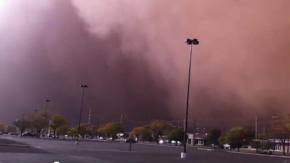 Fenomenul meteo care a băgat groaza în oameni: s-a întunecat în mijlocul zilei. Află motivul