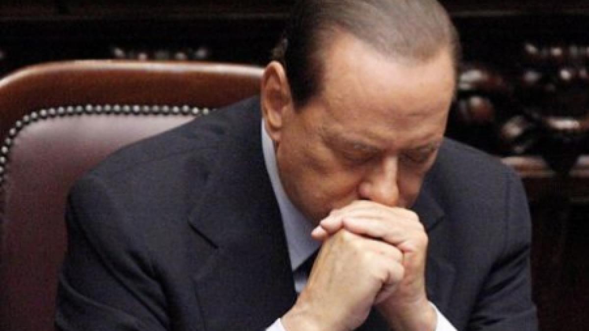 Premierul italian Silvio Berlusconi a demisionat