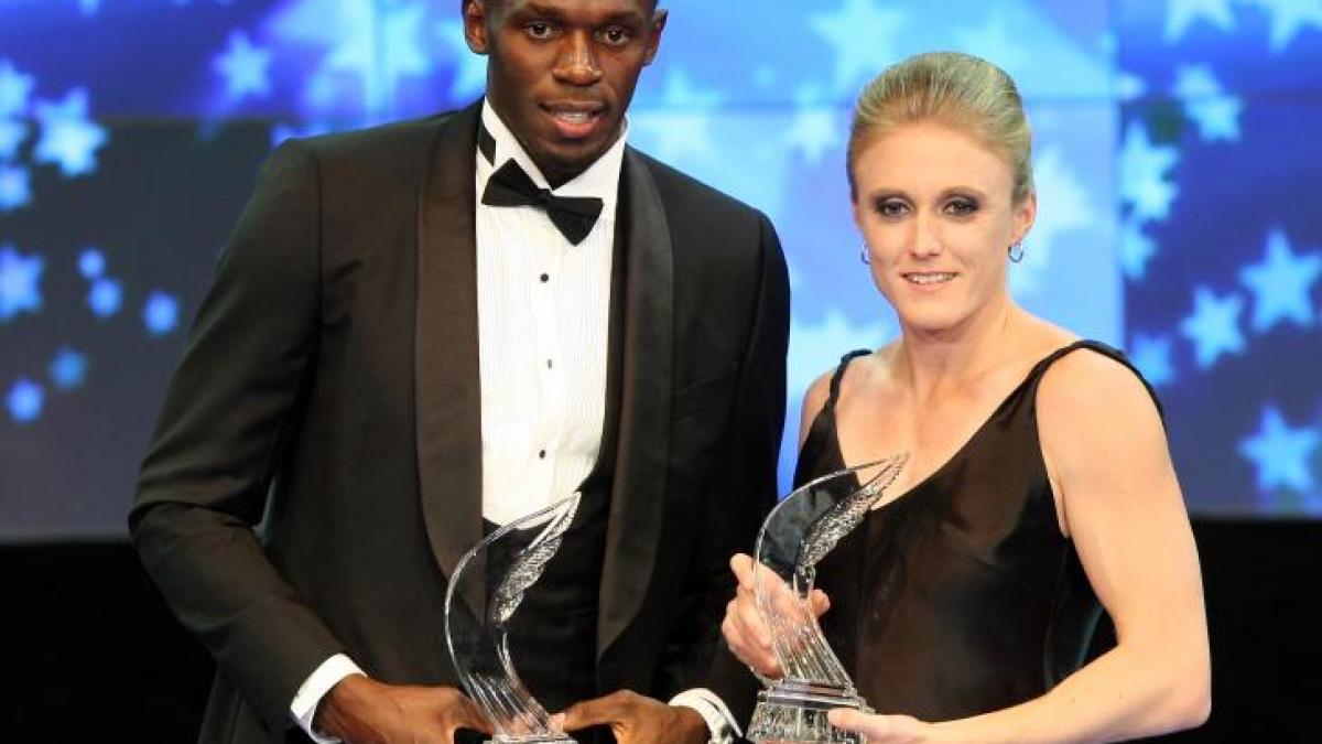 Usain Bolt şi Sally Pearson au fost desemnaţi atleţii anului 2011