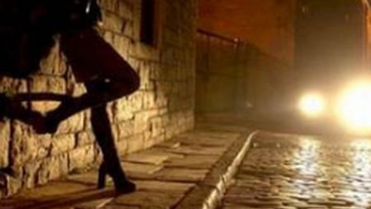 Prostituatele românce fură pâinea &quot;colegelor&quot; din Franţa