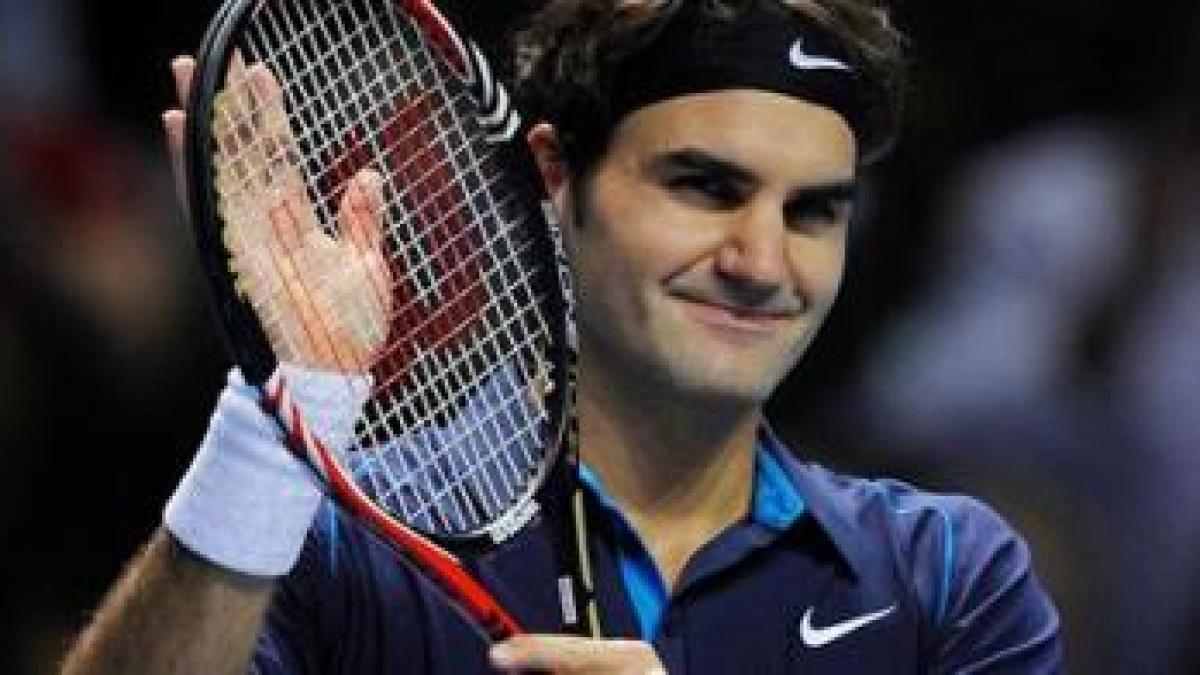 Federer a câştigat primul meci în &quot;Turneul Campionilor&quot;, în faţa lui Tsonga