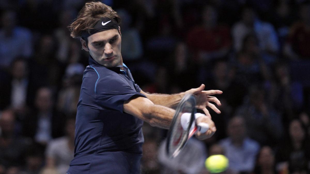 Federer, demonstraţie de forţă în faţa lui Nadal: Victorie în două seturi şi calificare în semifinale la Turneul Campionilor