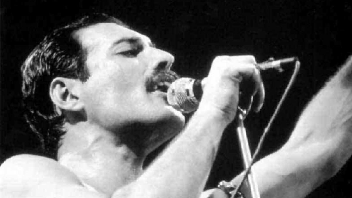 Douăzeci de ani fără Freddie Mercury: The Show Must Go On