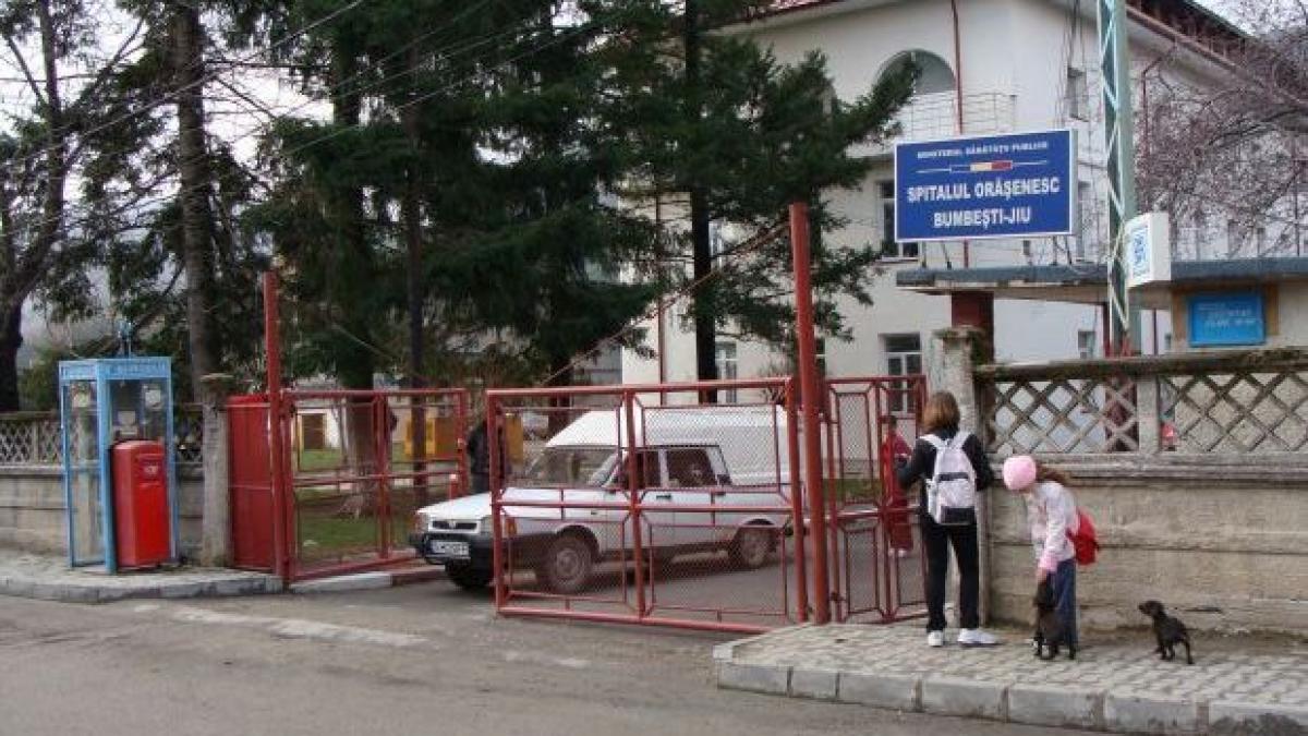 Guvernul a pus de două ori lacătul pe un spital. Bolnavii, cei mai afectaţi