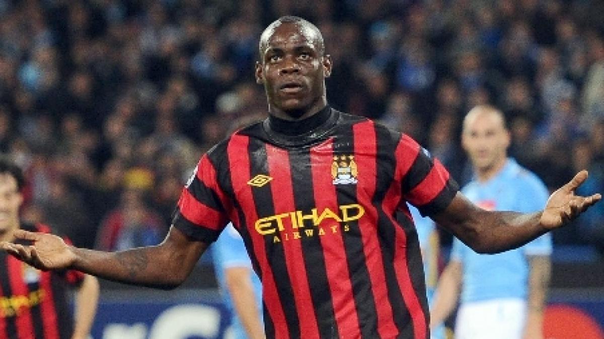 Fotbalistul Mario Balotelli a fost confundat de vecini cu un hoţ