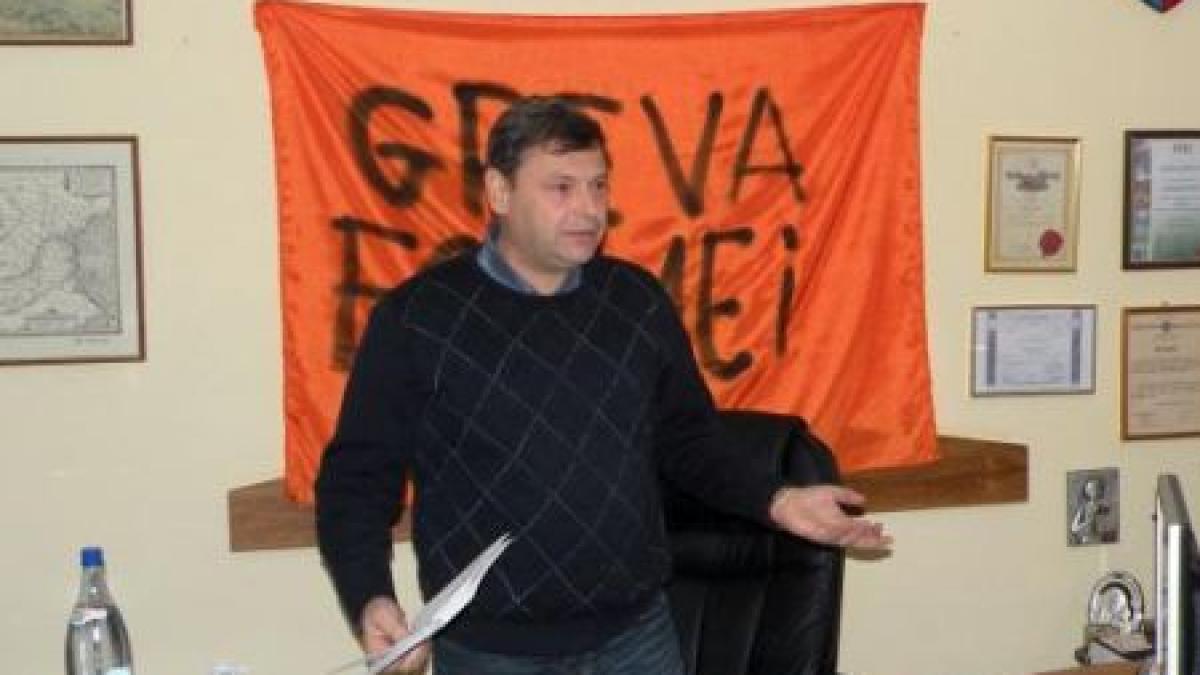 Protestul primarului din Brad a convins Guvernul să aloce 1 mil. lei pentru termoficare