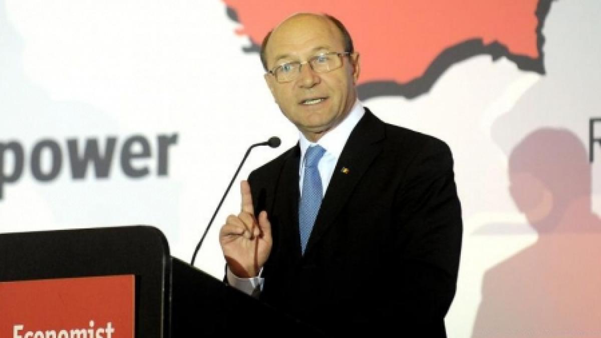 Traian Băsescu a mulţumit notarilor pentru ceea ce fac pentru România şi pentru români