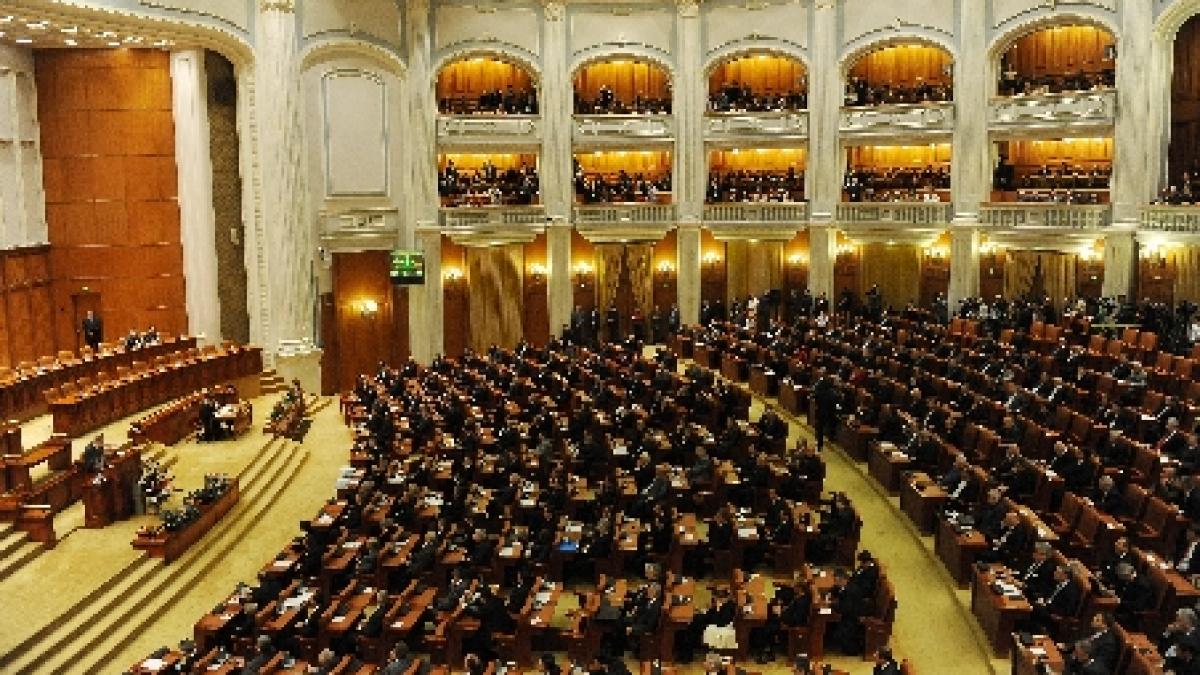 Bugetul de stat pe 2012 intră în dezbaterea plenului Parlamentului pe 12 decembrie