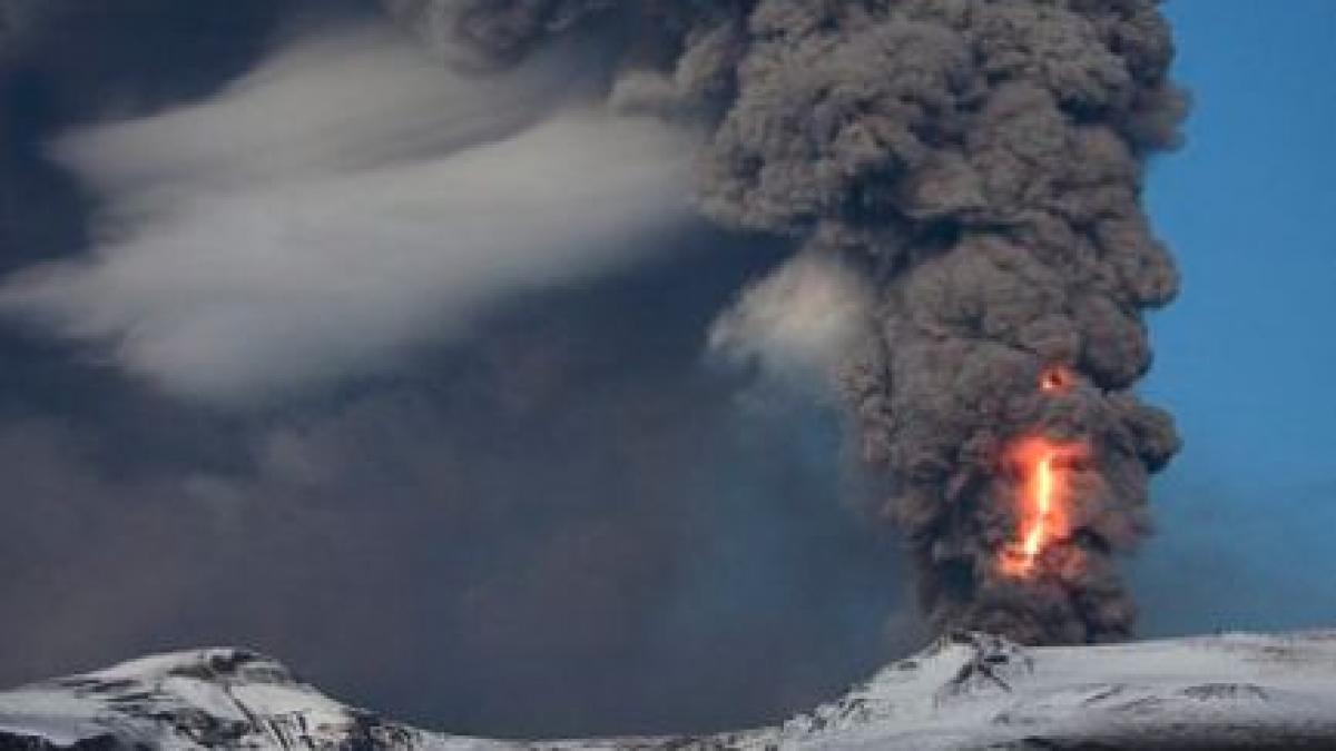 Erupţie iminentă cu efecte catastrofale la nivel global! Un vulcan din Islanda stă să erupă