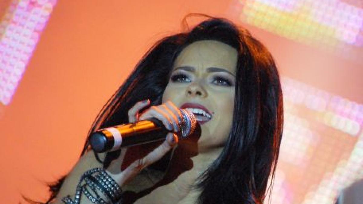 Inna - cel mai bun artist al anului 2011 în Franţa