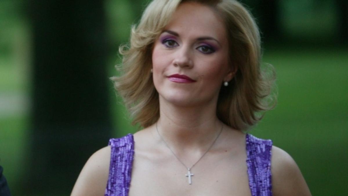 Gabi Firea a dezvăluit sexul copilului. Va mai avea un băieţel