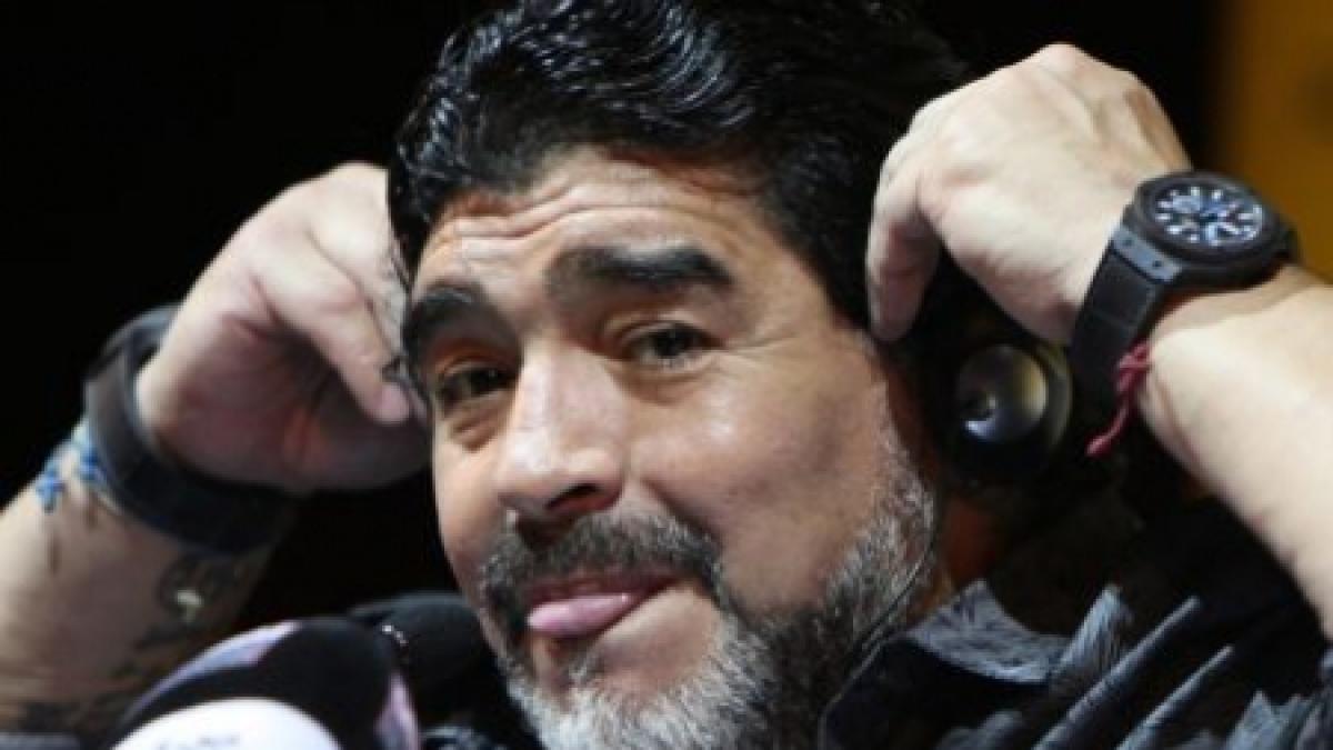 Maradona, suspendat trei etape după un conflict cu Olăroiu. Românul a scăpat doar cu amendă