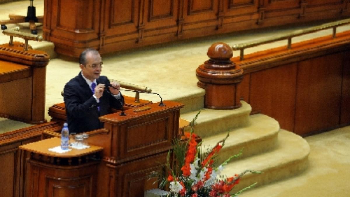 Guvernul şi-a angajat răspunderea pe comasarea alegerilor din 2012