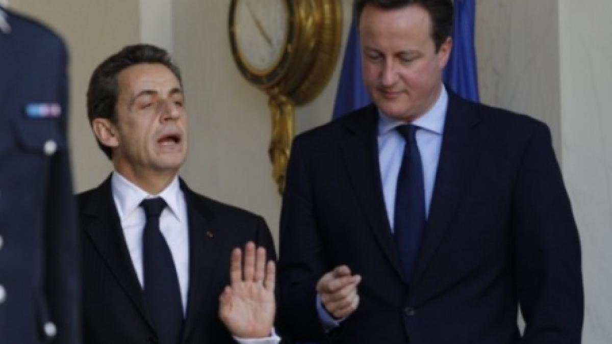 Presa britanică speculează tensiuni între Londra şi Paris. Sarkozy îl numeşte &quot;copil încăpăţânat&quot; pe Cameron