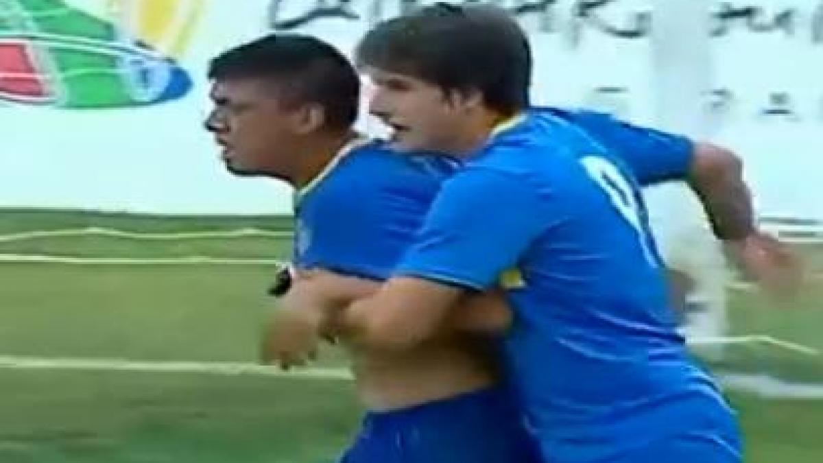 Răi de mici: Un junior de la Boca Juniors l-a atacat pe arbitrul care l-a eliminat