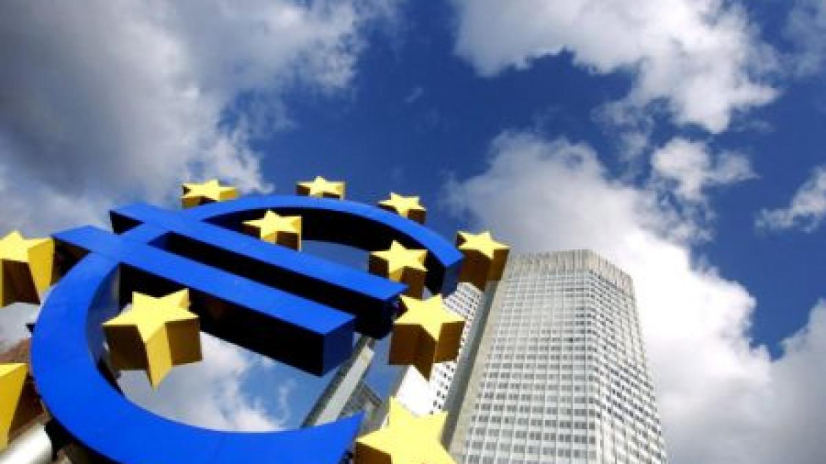 Cum încearcă Banca Centrală Europeană să reducă presiunea asupra instituţiilor din zona euro