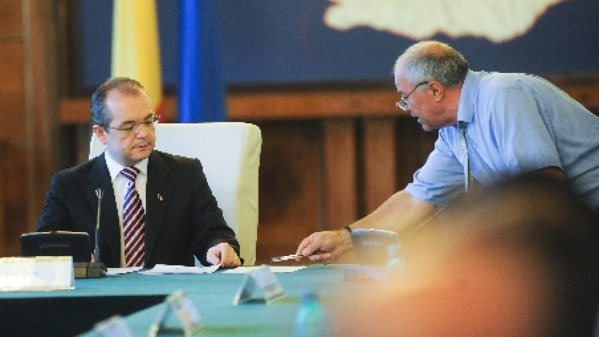 Guvernul intenţionează să ia 90 % din profitul companiilor şi agenţiilor de stat şi în 2012