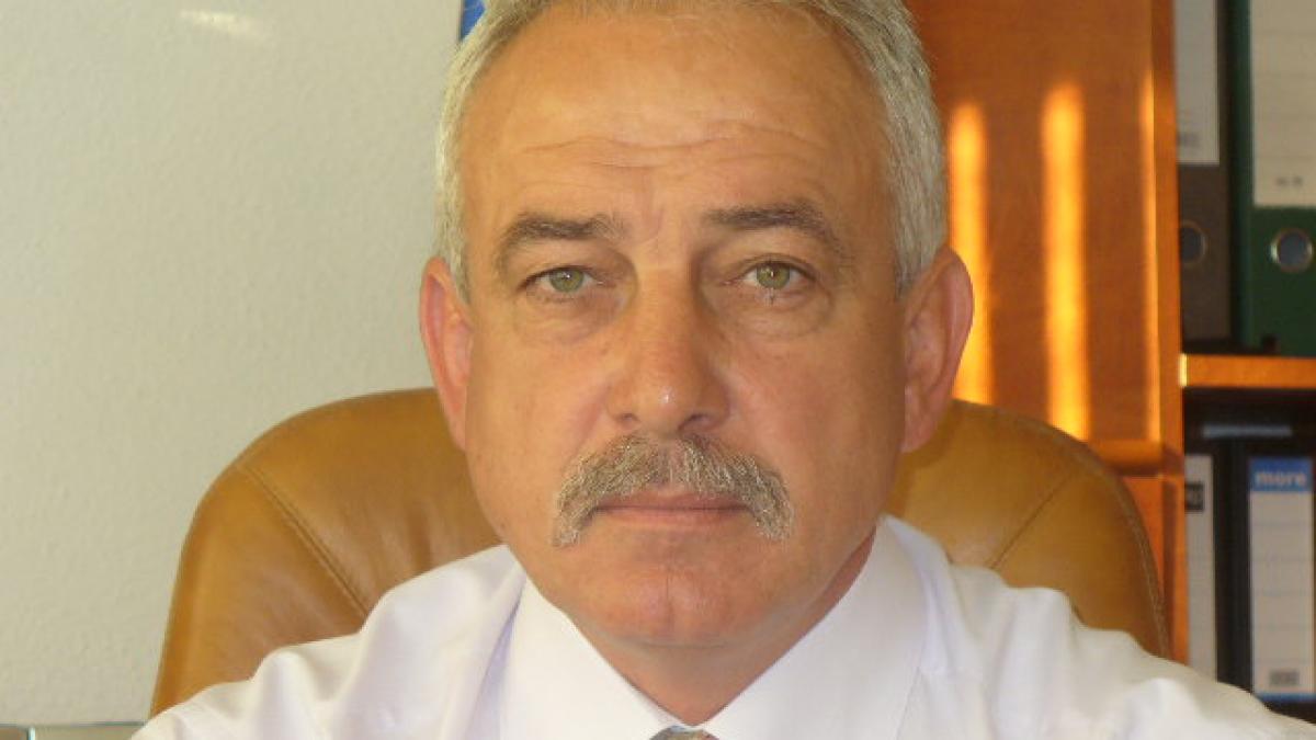 Primarul Orşovei, eliberat din funcţie după ce ANI l-a acuzat de incompatibilitate