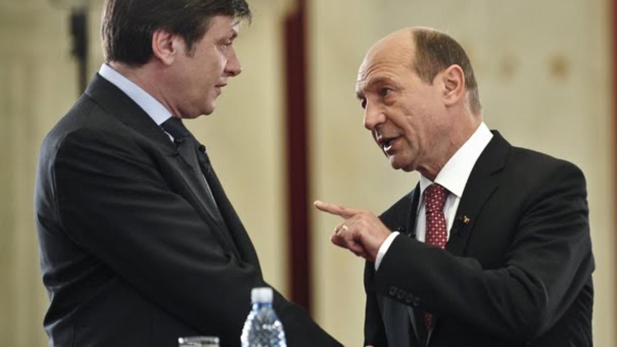 I-a dat cu virgulă. După câteva calcule politice, Băsescu a renunţat la ideea reorganizării teritoriale