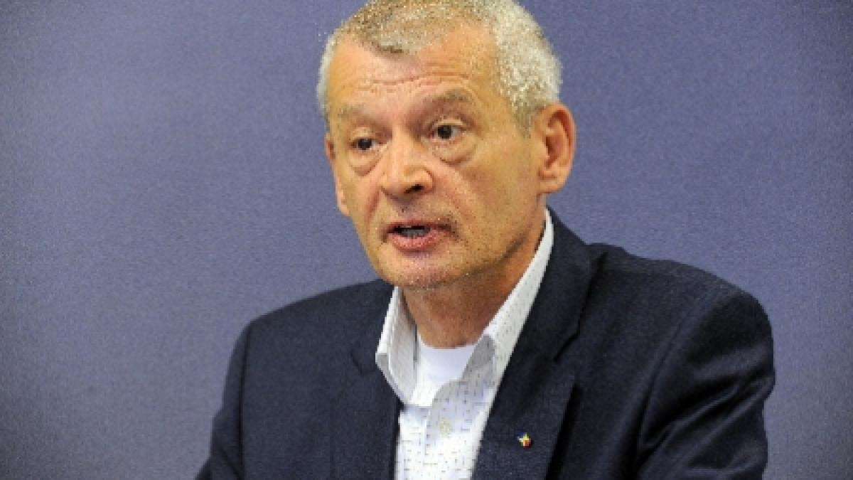 Oprescu despre candidatura lui Columbeanu: Intrarea este liberă, ieşirea pe brânci