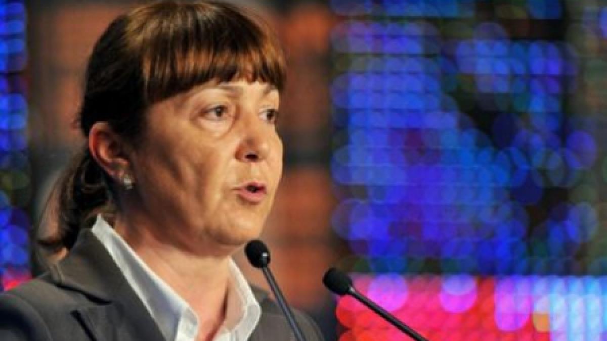 Monica Macovei: Este înţelept să asculţi vocea populaţiei. Revenirea lui Raed Arafat, un succes