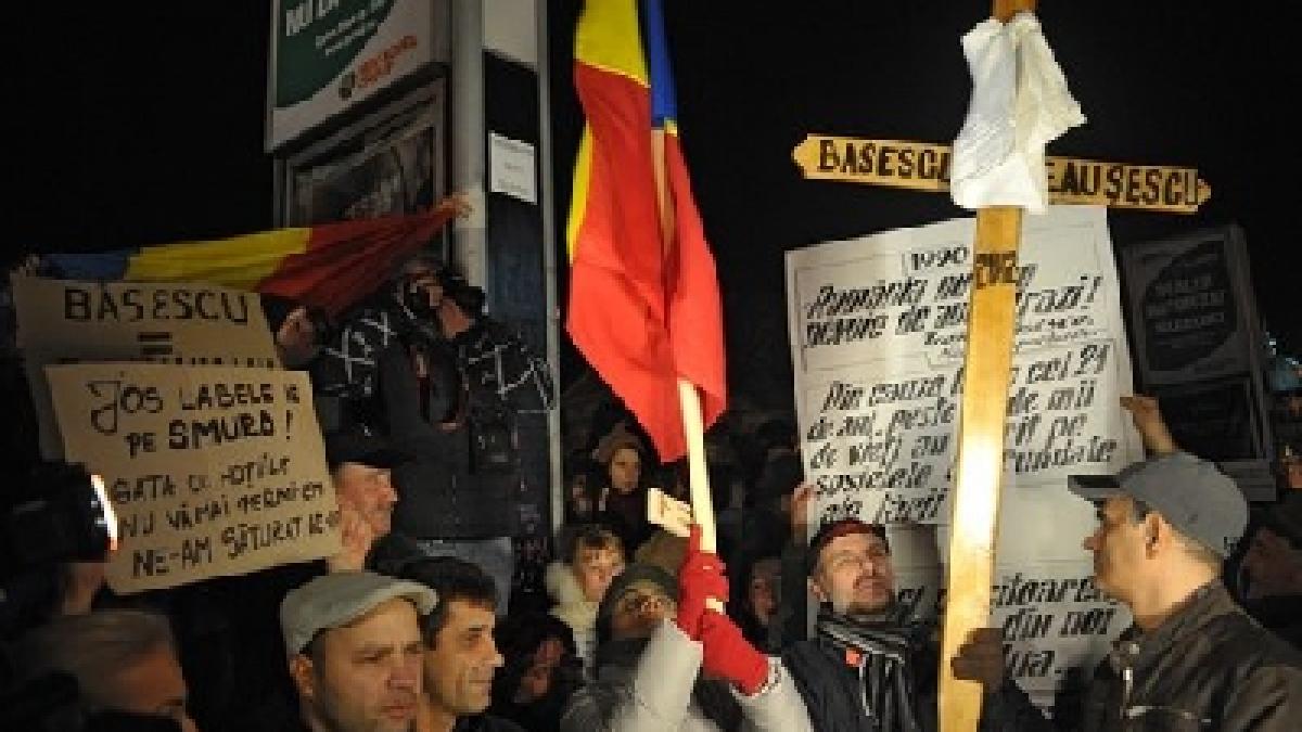 România a ieşit în stradă. Proteste şi manifestaţii paşnice în majoritatea oraşelor ţării