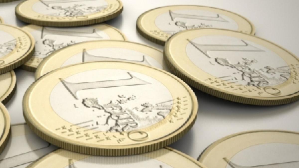 Leul creşte în raport cu euro şi dolar. Vezi cursul BNR