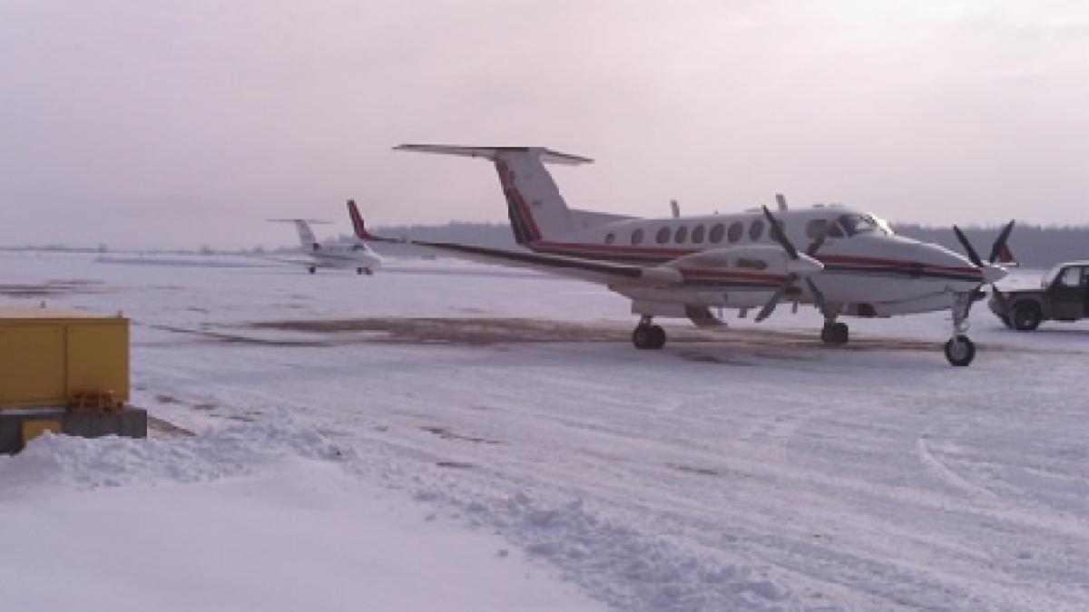 Aeroportul internaţional din Baia Mare, închis din cauza vremii nefavorabile