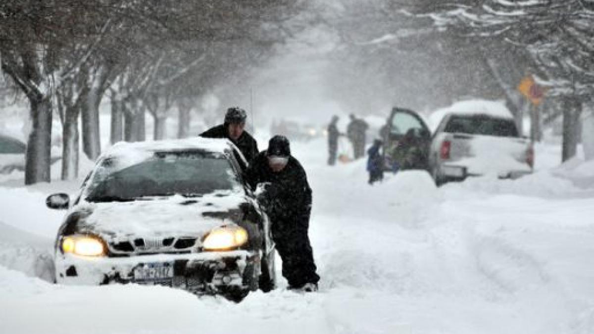 Avertizare de fenomene meteo PERICULOASE. Află în ce regiuni va ninge abundent. Prognoza meteo