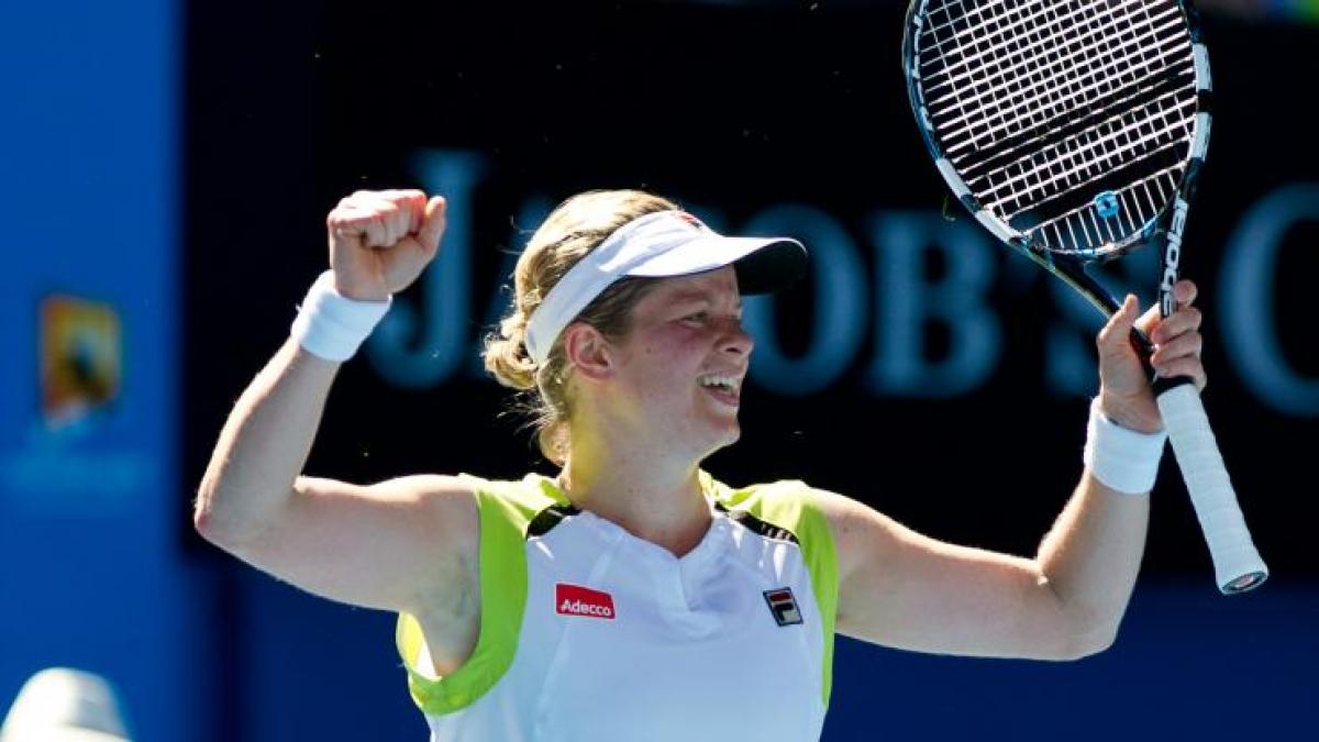 Kim Clijsters a învins-o pe Caroline Wozniacki şi s-a calificat în semifinale la Australian Open