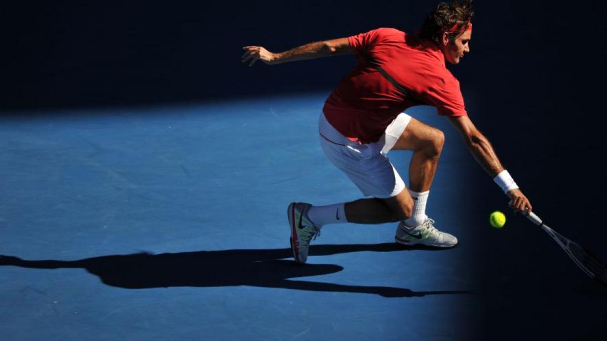 Roger Federer câştigă meciul 1.000 al carierei şi se califică în semifinale la Australian Open