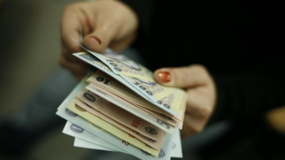 Noroc cu criza. Angajatorii nu le-au mai mărit salariile angajaţilor, iar pretenţiile salariale au scăzut semnificativ