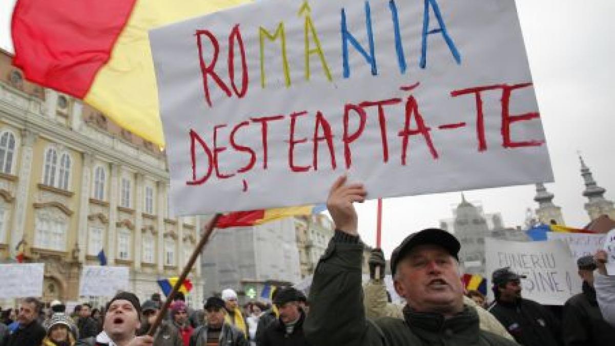 Protestatarii suceveni au cântat la -20 grade: &quot;Vine, vine primăvara şi-o să iasă toată ţara&quot;