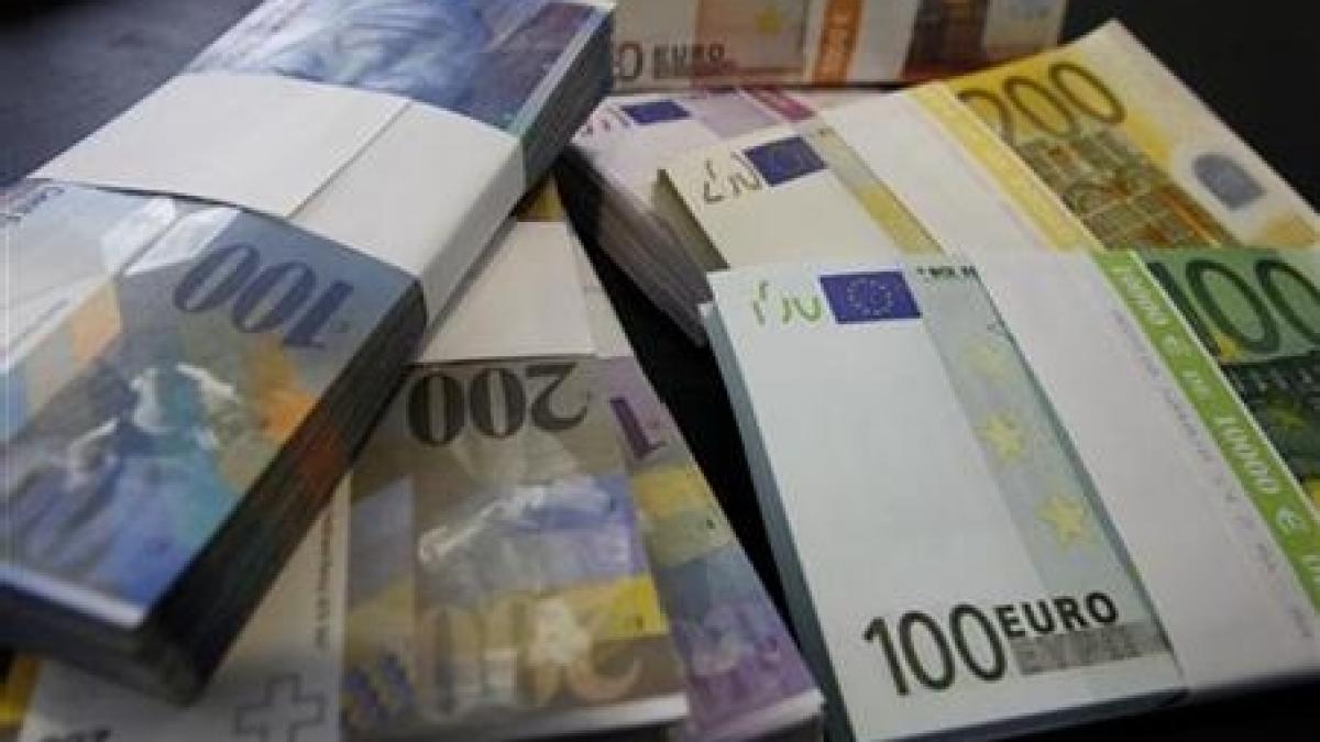 A furat jumătate de milion de euro de la banca unde lucra, dar nu a apucat să-i cheltuie